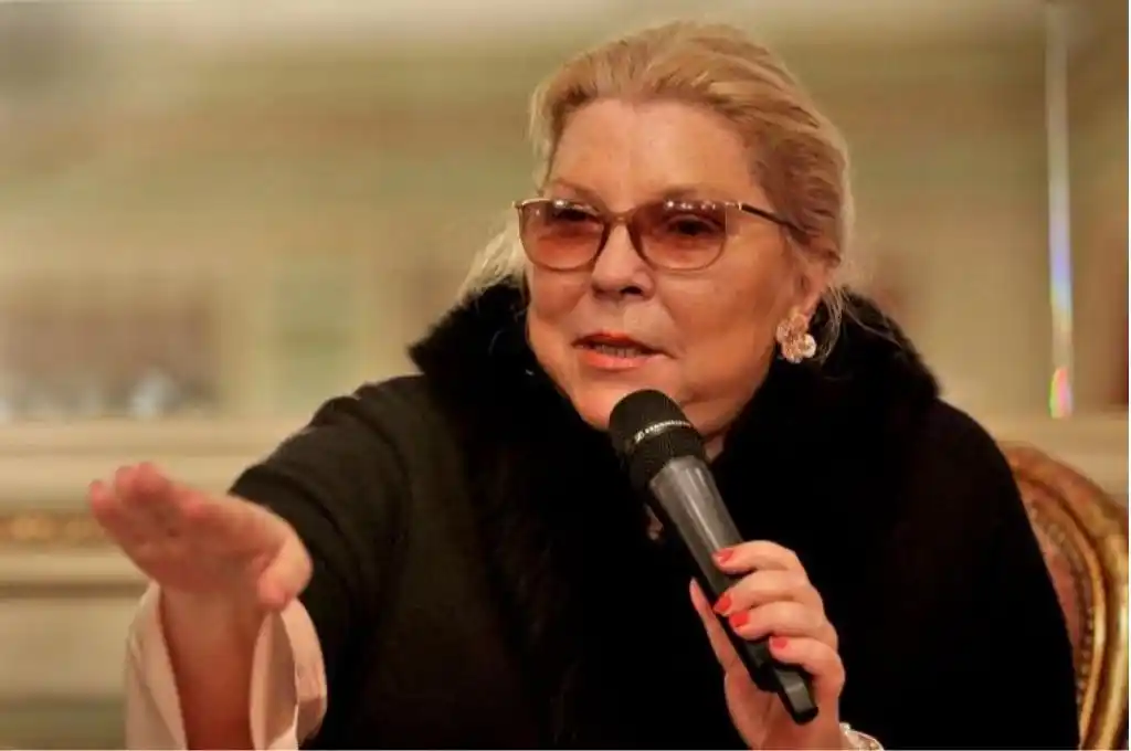 Carrió se queja por el pago a su empleada y pide flexibilización laboral