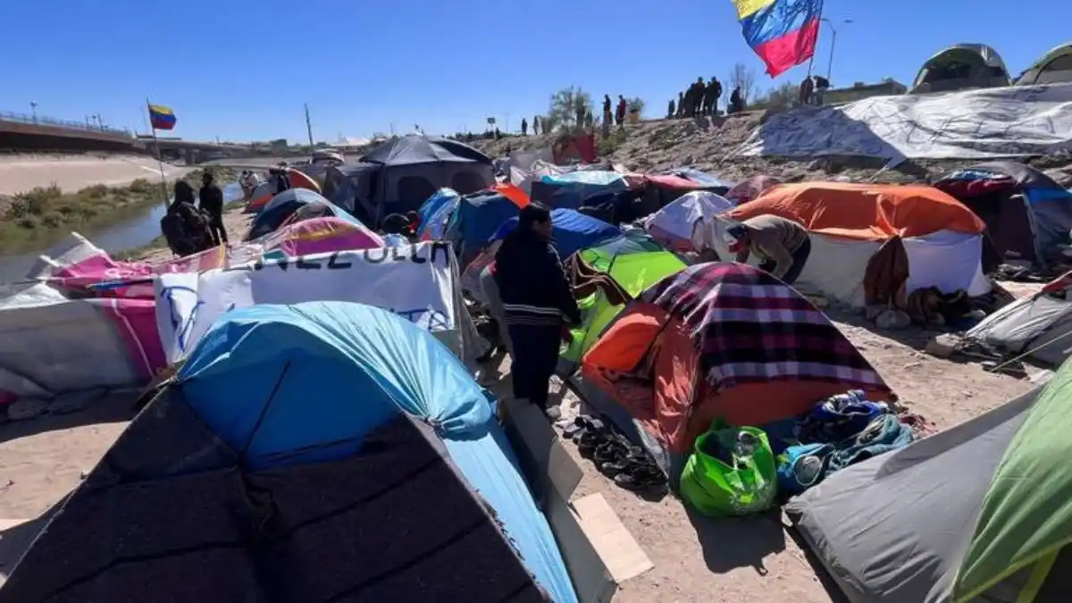 CRISIS MIGRATORIA: 330 carpas y más de 2 mil venezolanos en el Río Bravo