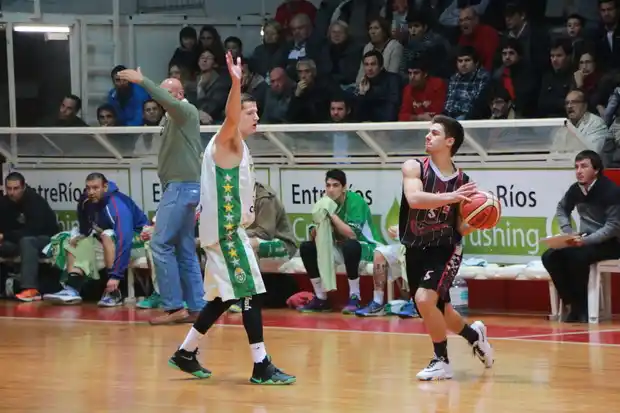 Central derrotó a Tostado en el primer partido de la serie semifinal