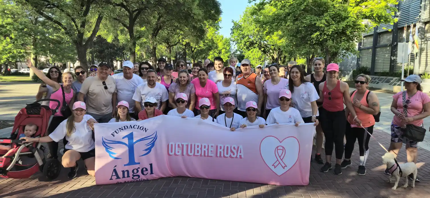 Crespo organiza caminata por la concientización del cáncer de mama