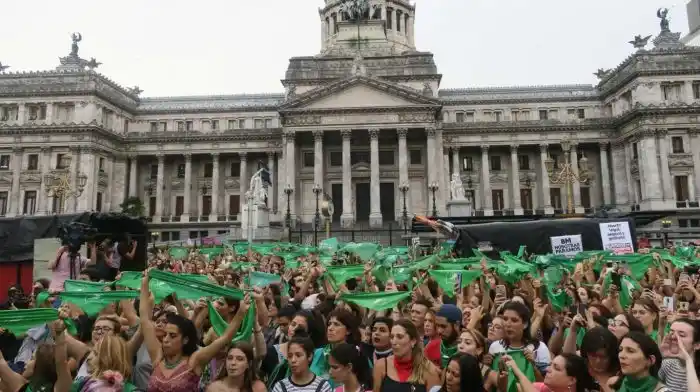 Aborto: el proyecto será tratado por tres comisiones tras las polémicas