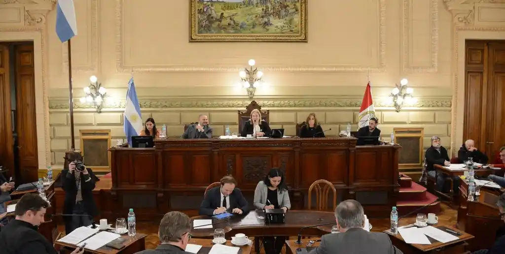 Unidos para Cambiar Santa Fe adelantó en el Senado el tratamiento del proyecto pedido por el gobernador Maximiliano Pullaro. Foto: Senado de Santa Fe