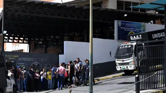 Masivos arrestos tras reelección de Maduro: cocinaba su almuerzo cuando le llegó la operación «tun tun» (RELATOS)