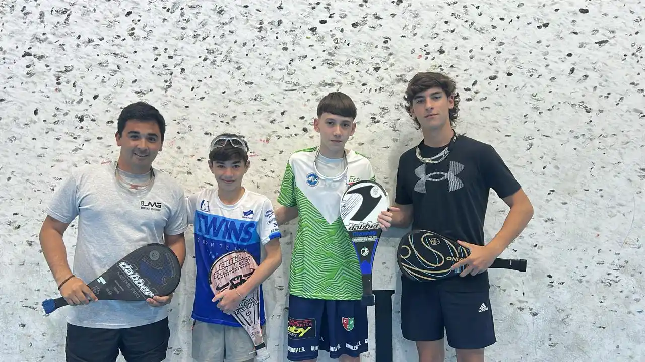 Juani Gómez – A. Denoni  Campeones de la categoría D