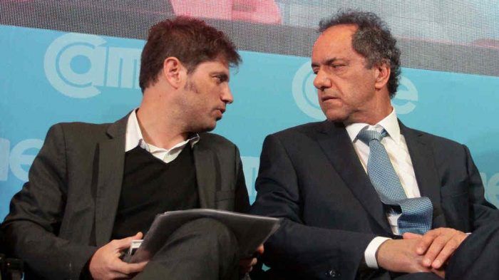 El día que para ajustar, Scioli eliminó el suministro de agua potable en escuelas y recortó el presupuesto para comedores