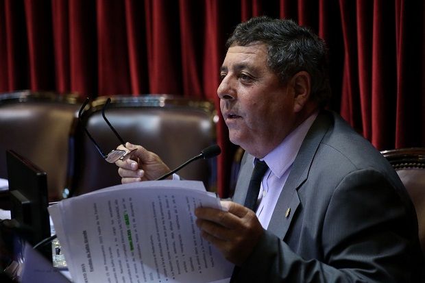 El senador nacional Alfredo De Ángeli votó la Ley de Jubilados