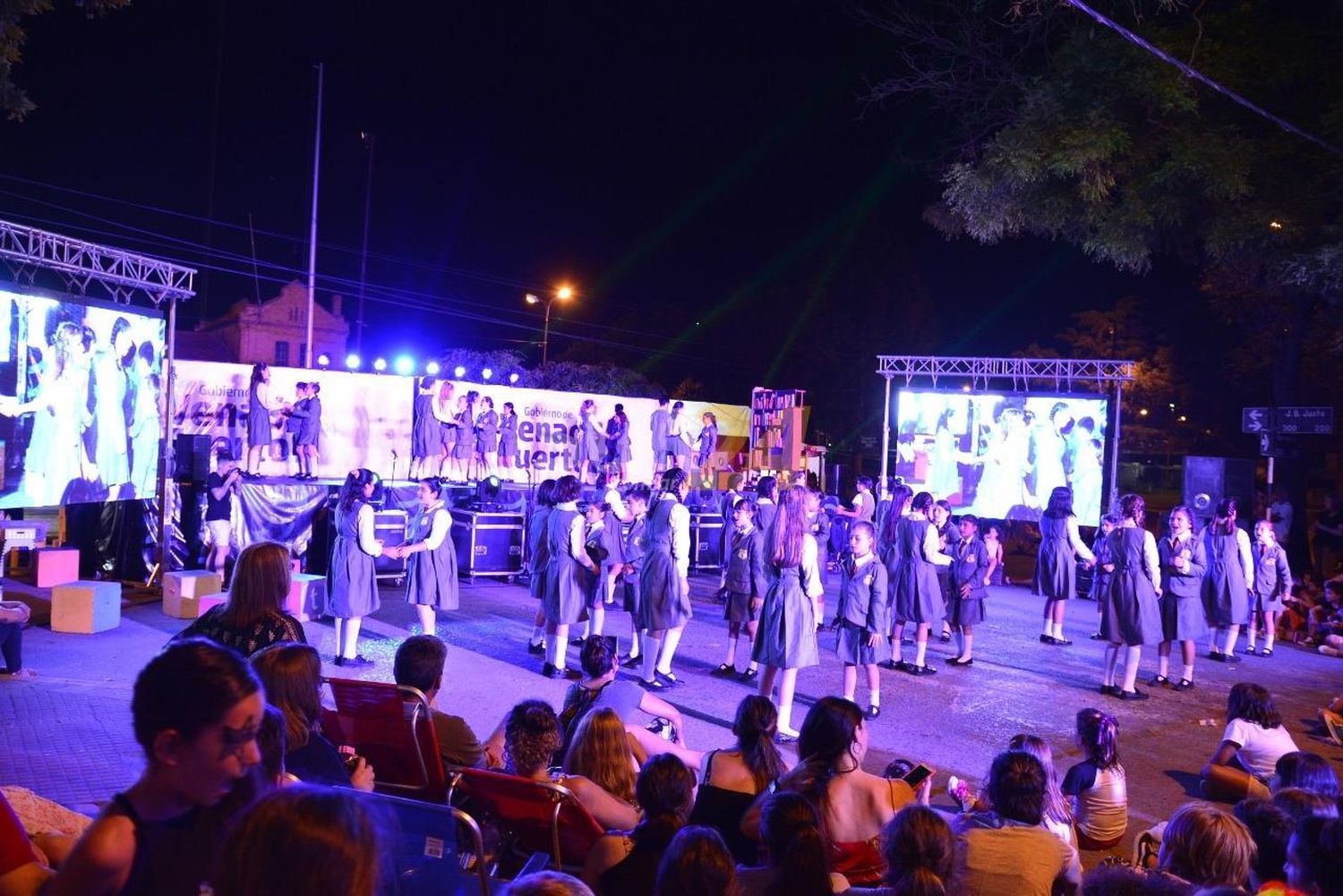 Cierre anual de la Escuela Municipal de Teatro Musical con “Las Risas del Rock” y “Matilda”