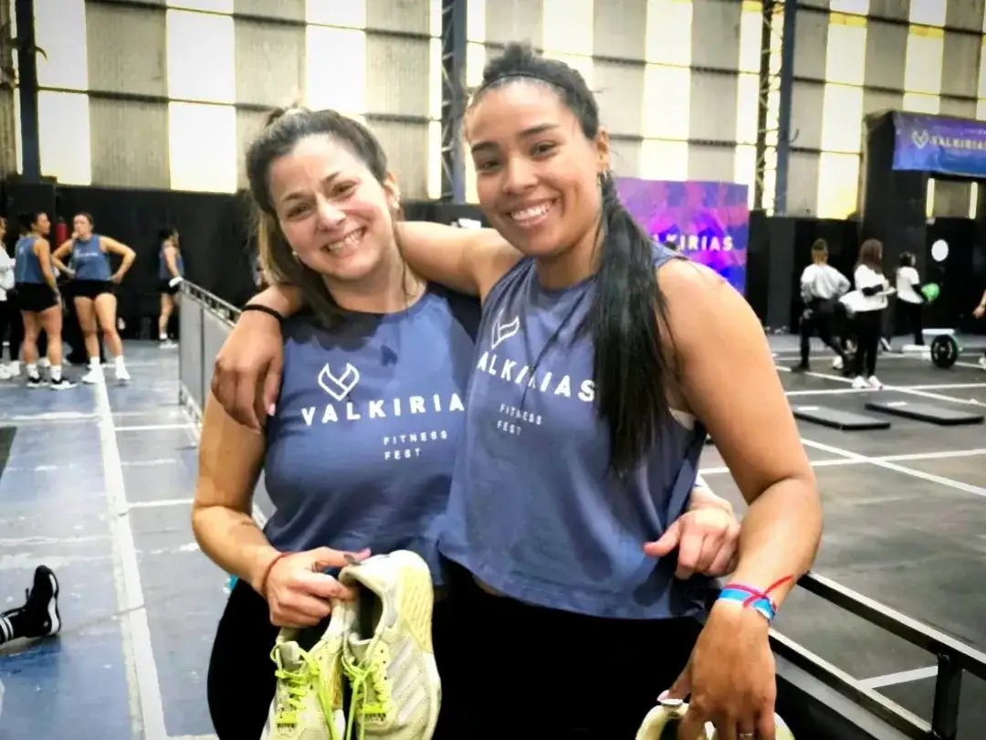 Angie Verón y Carolina Mohr compitieron en el Crossfit Valkiria