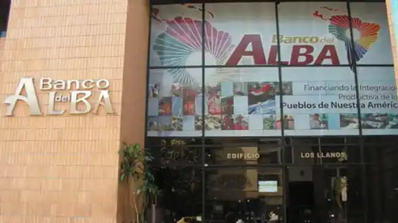 INVESTIGAN EN ESPAÑA LAVADO DE DINERO a través del Banco del Alba: el Pollo Carvajal pasó el dato