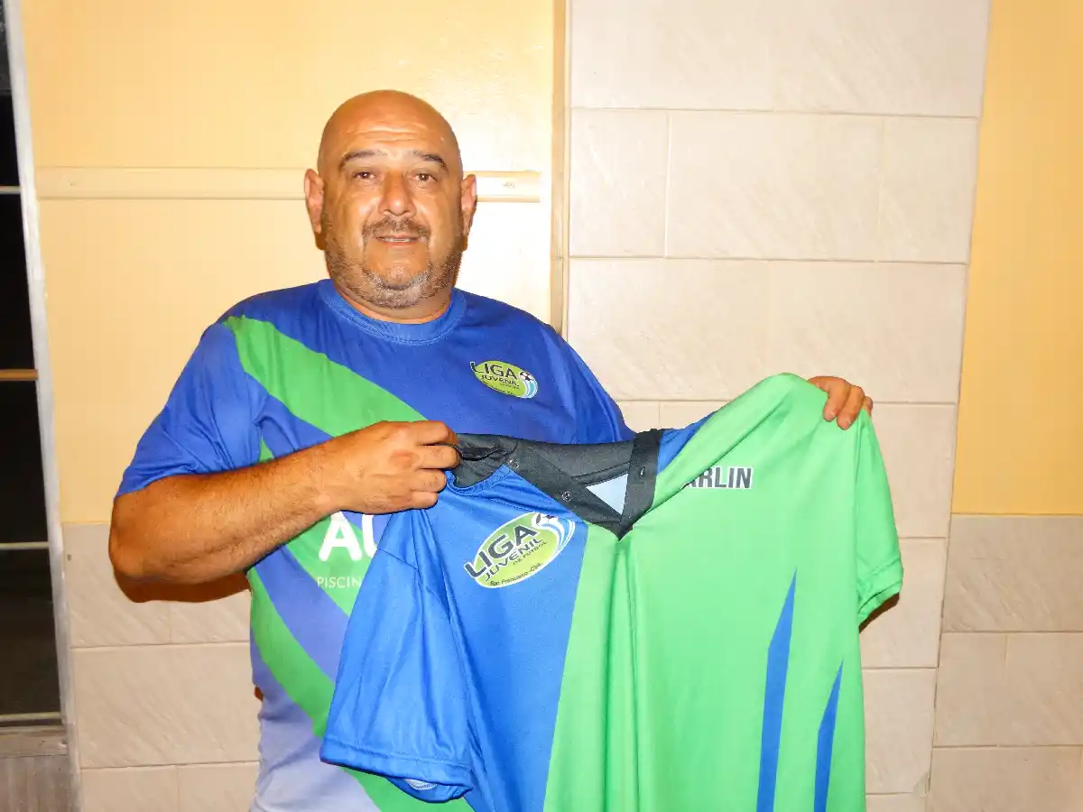 Con la camiseta de la Liga