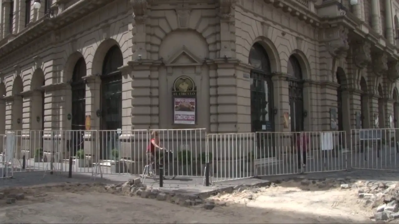 Comenzó la remodelación del entorno del Teatro El Círculo