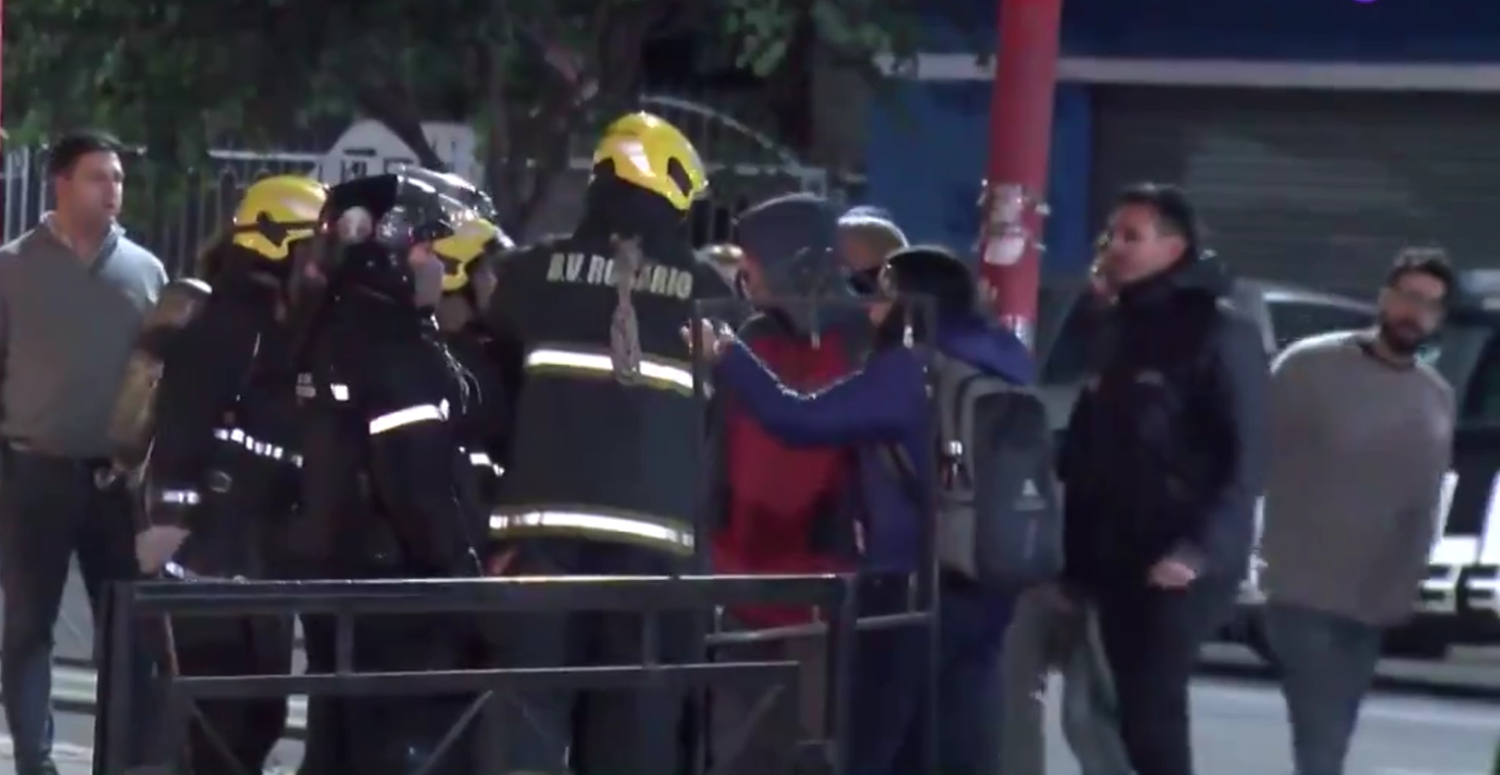 Se incendió un departamento en un edificio de barrio Abasto: conmoción y vecinos evacuados