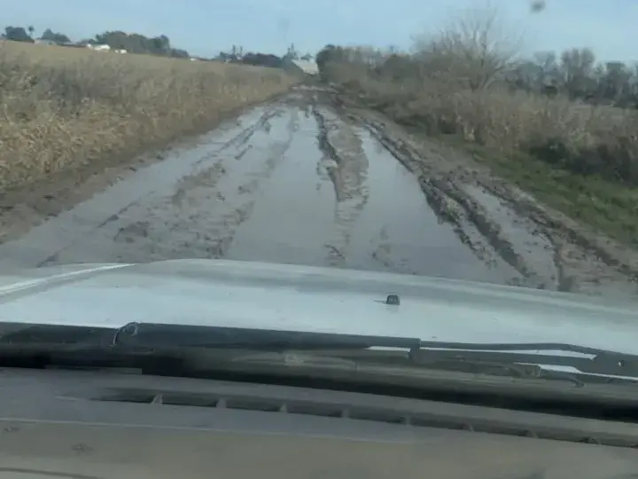 Así está el camino de Ingeniero Moneta