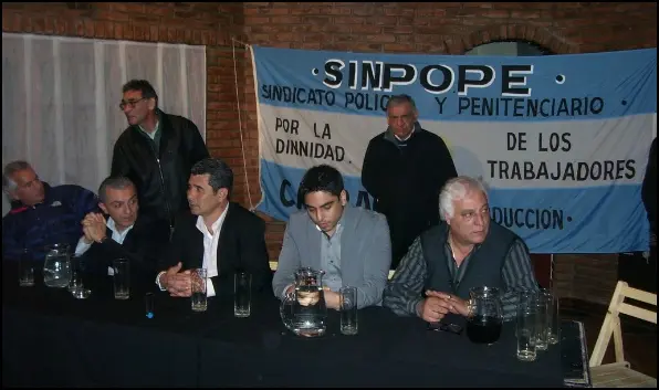 Emergencia en Seguridad: Policías autodefinidos como Sindicato afirman que lo de Scioli es "un manotazo de ahogado"