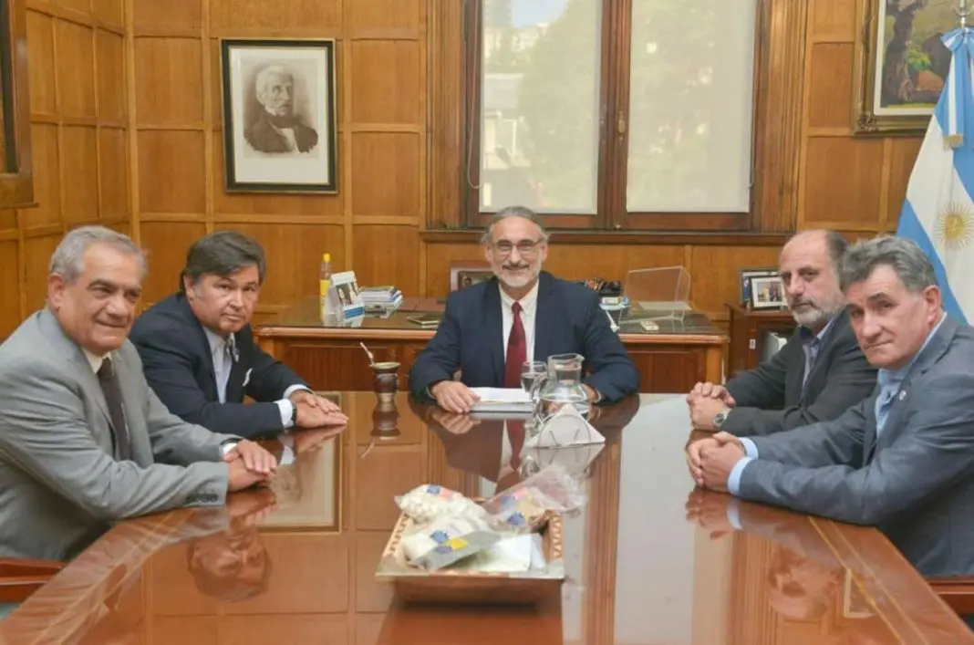 El campo ya amenazó con un paro si el Gobierno sube las retenciones