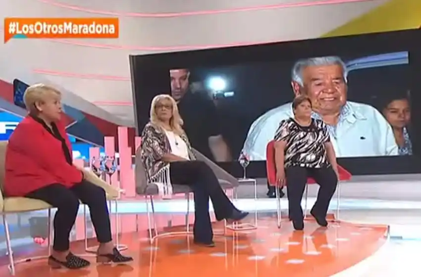 Las hermanas de Maradona se metieron en la guerra contra Claudia Villafañe