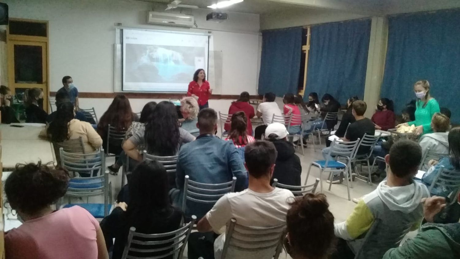 La SEPACC brindó una charla en la Escuela Comercio