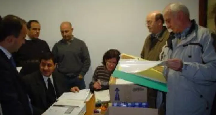 La Coopser compite con dos empresas por la obra de iluminación