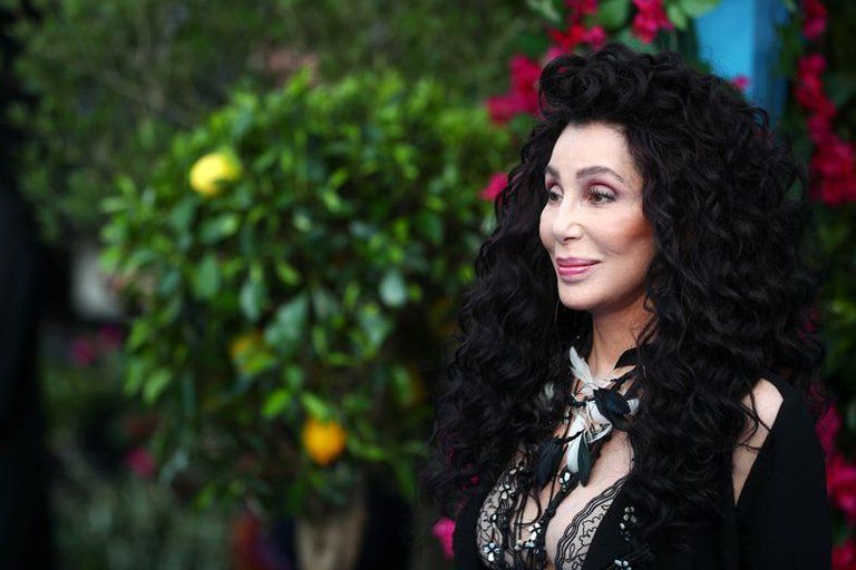 Escalofriante: el relato de Cher de la noche que un hombre intentó matarla