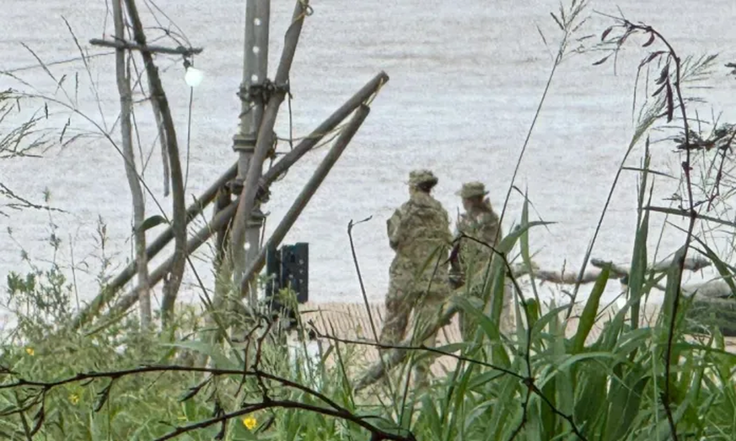 Buscan en el río Paraná a un soldado del Ejército que cayó al agua y desapareció en medio de los ejercicios militares