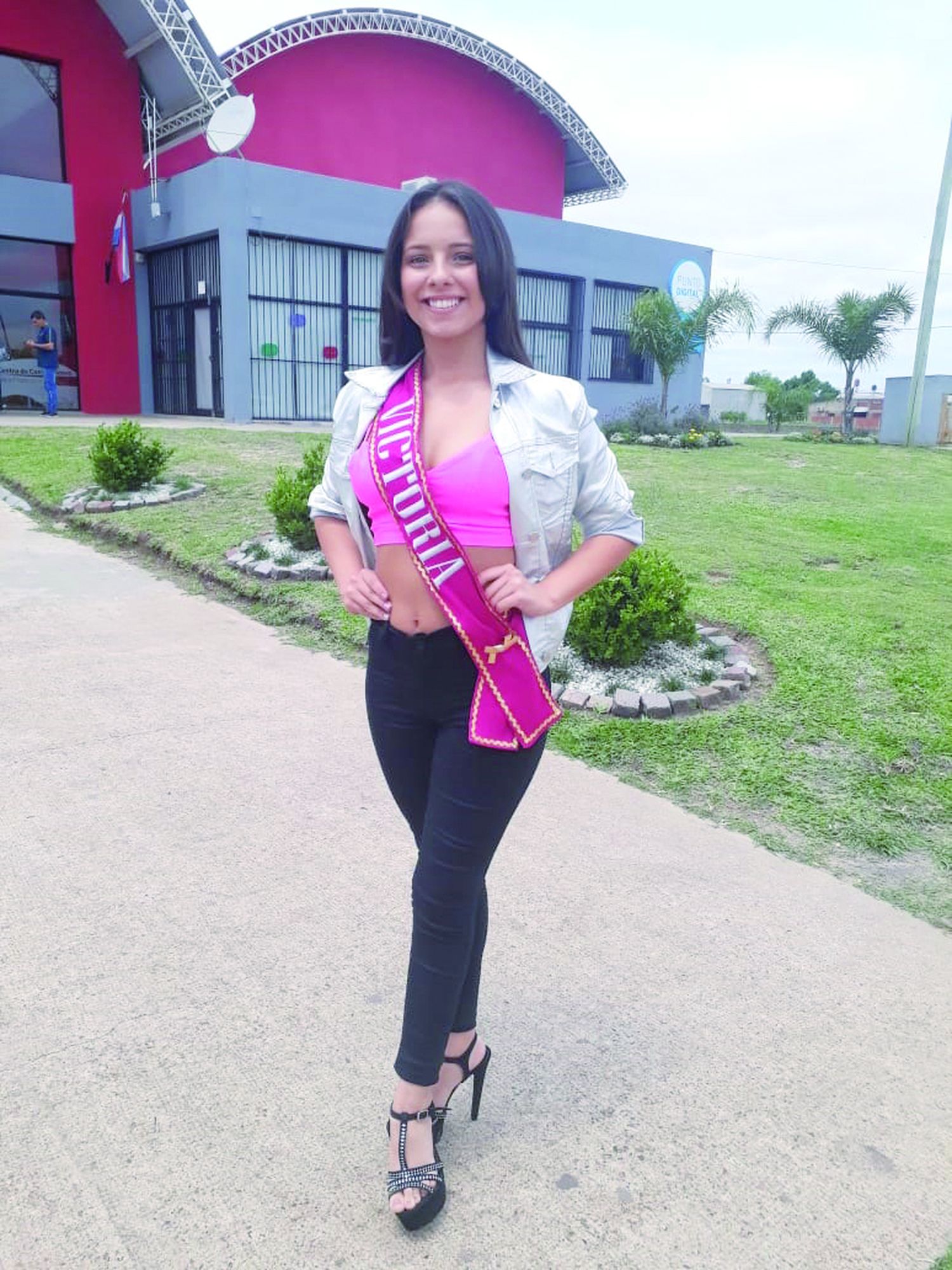 La reina victoriense en la Fiesta Provincial de los Estudiantes
