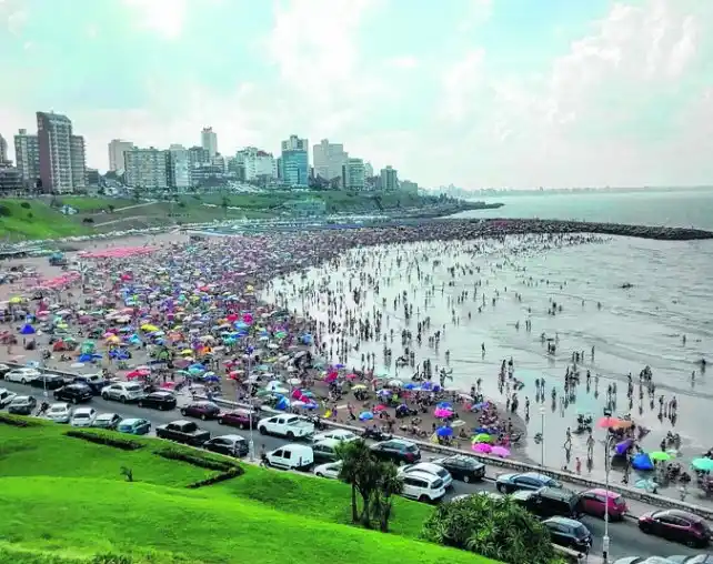 El feriado de Carnaval movilizó a más gente, pero se gastó menos
