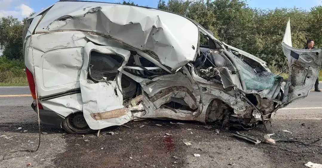 El choque se produjo a la altura del Km 126 de la RN 5 (FOTO: DataPosta).