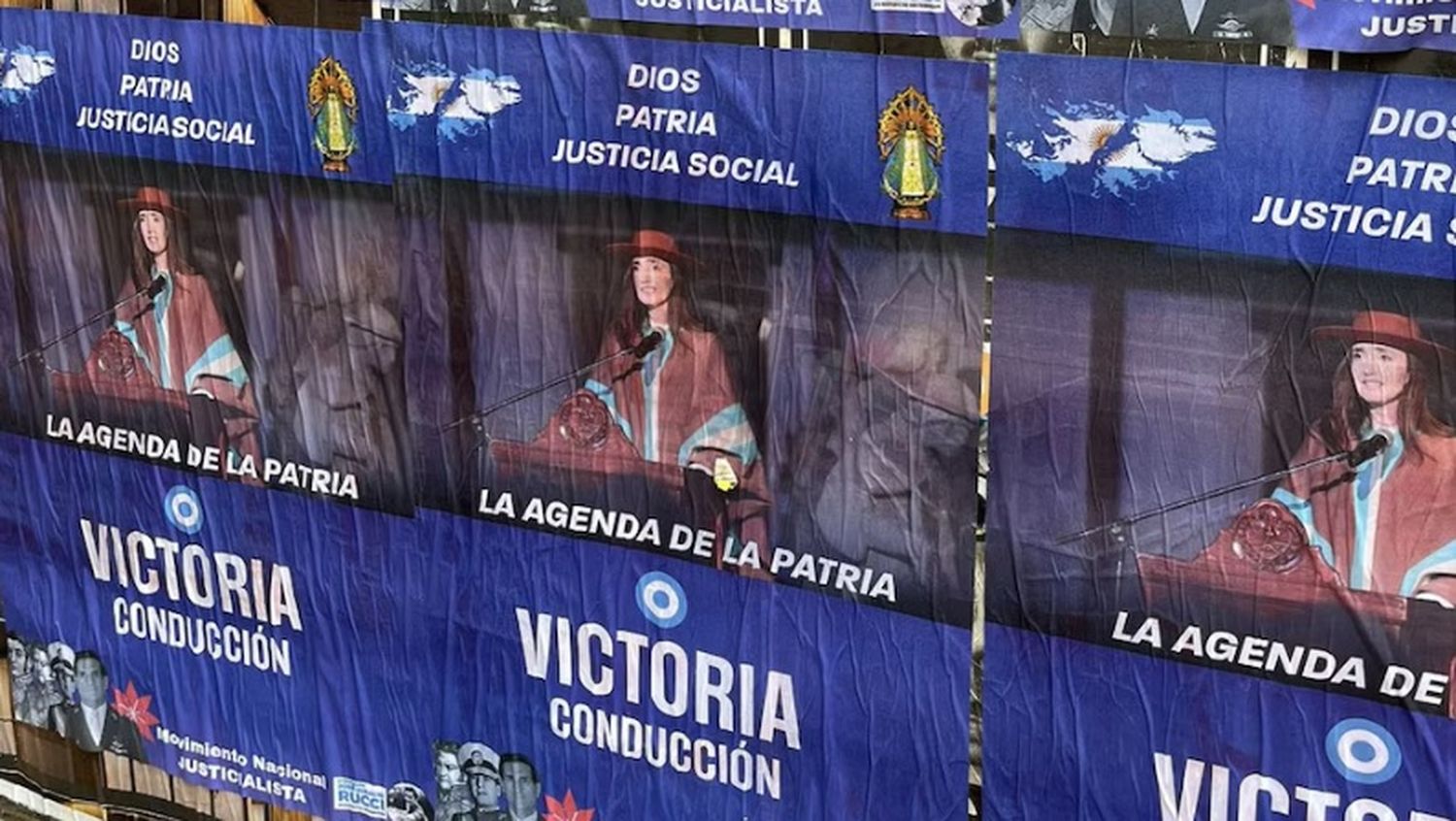 En plena tensión con Milei, aparecieron afiches de “Victoria Conducción” alrededor del Congreso, pero Villarruel los desconoce: “Es la vieja política”