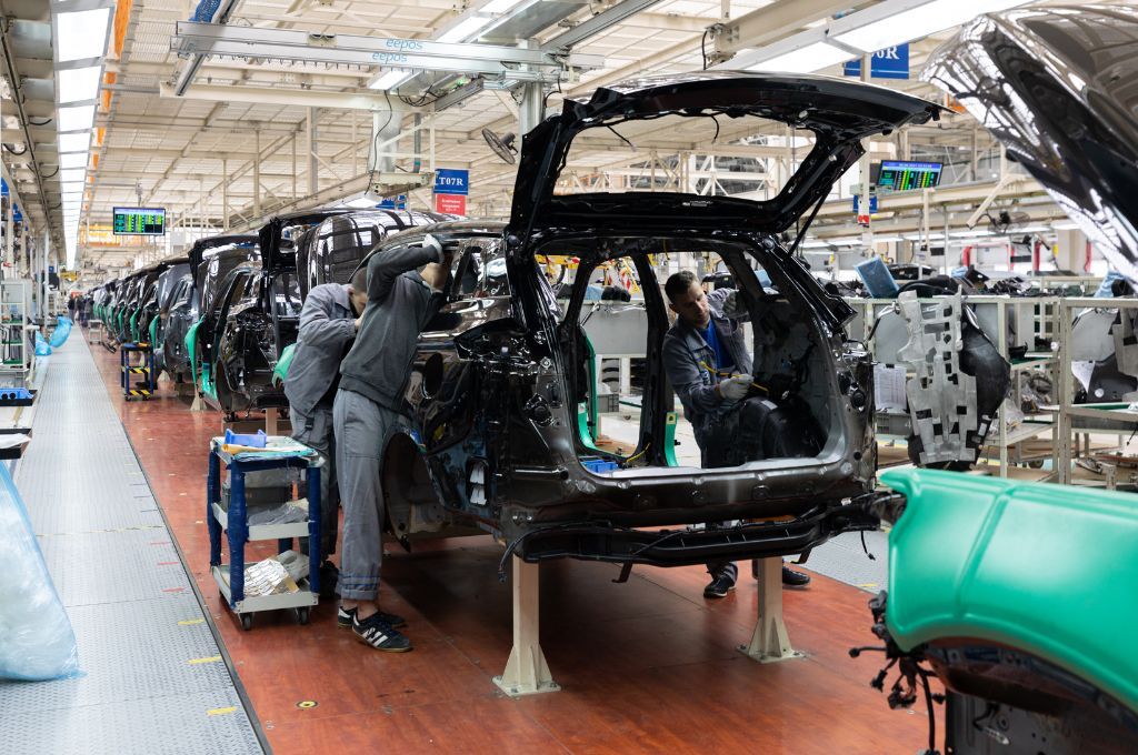 Las ventas mayoristas se dispararon un 134%, aunque las exportaciones siguen en baja.