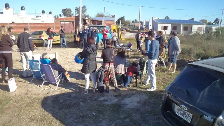 Pre adjudicatarios preocupados por el atraso del barrio de AMET