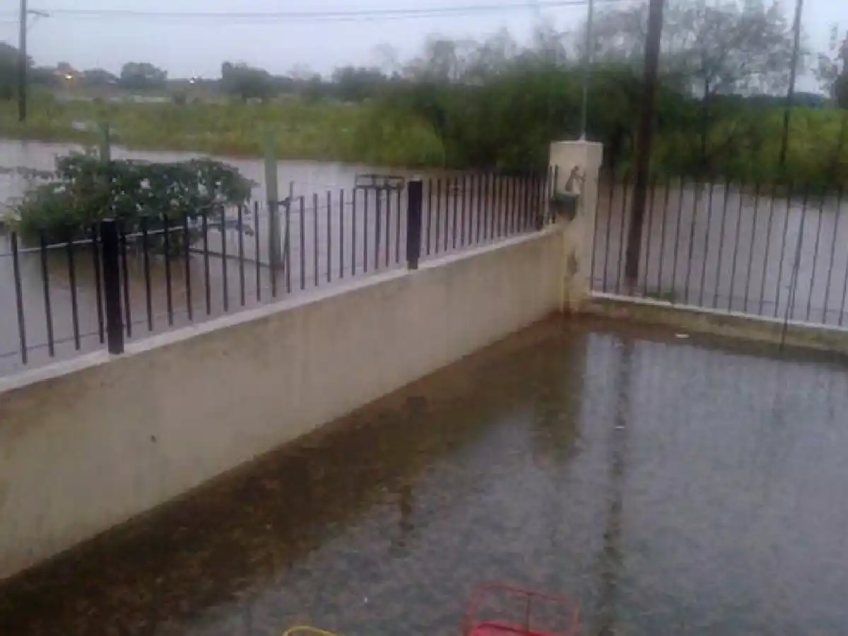 Ramona bajo agua tras la caída de  más de 300 milímetros en tres días 