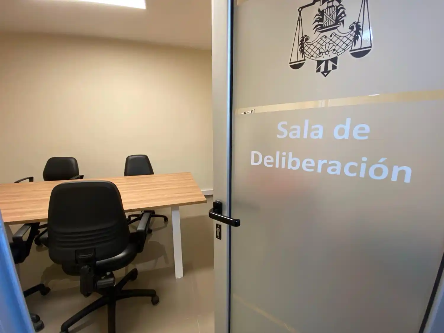 Juicio por jurados sala de deliberación simulacro tribunales rafaela judicial judiciales jurado - 15