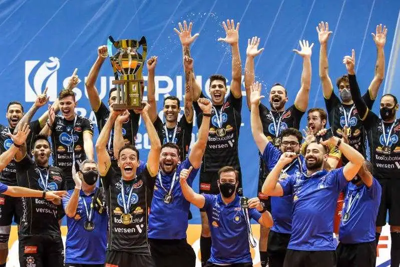 Taubaté en la Superliga: Javier Weber volvió a ser campeón