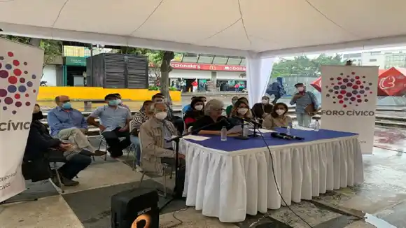 ¡QUE SEA TRANSPARENTE! ONG se plantan ante los negociadores en México y hacen varias peticiones