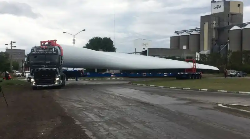 Villarino: Arribaron las primeras piezas de aerogeneradores para el parque eólico "La Castellana"