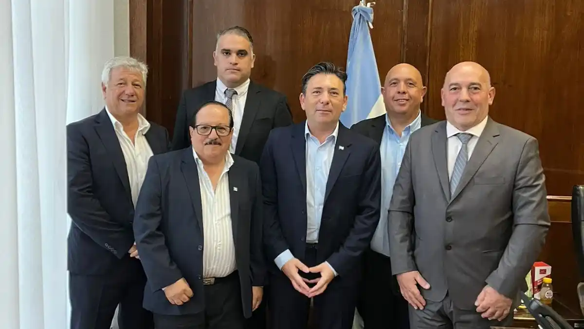 Los directivos de la entidad manifestaron "la necesidad de políticas que sostengan el empleo y la producción".