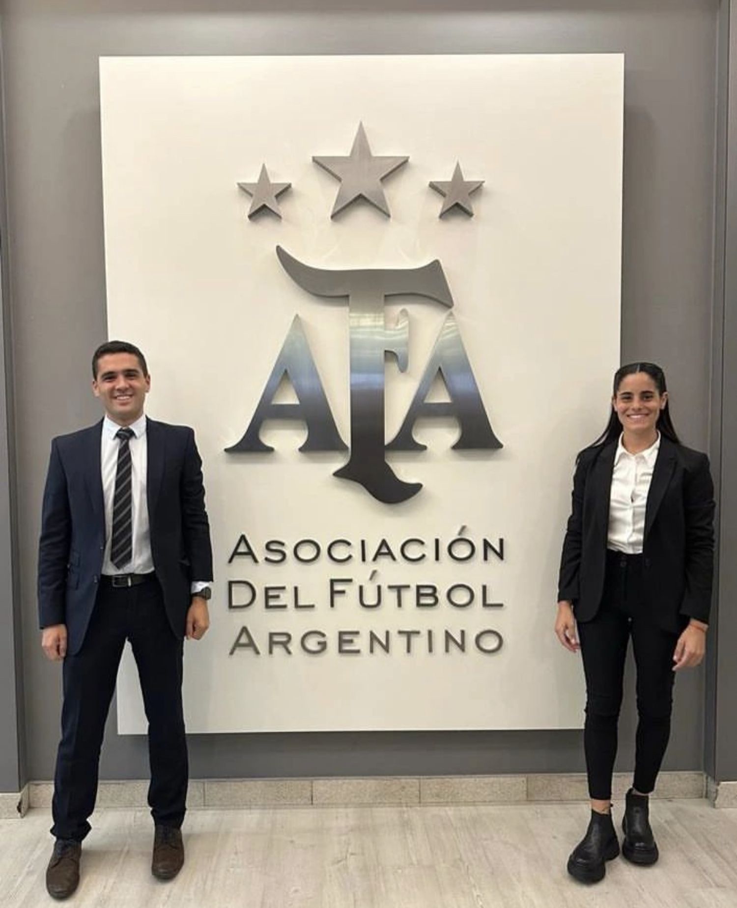 Camila Romero y Fernando Zabalza ya son árbitros nacionales