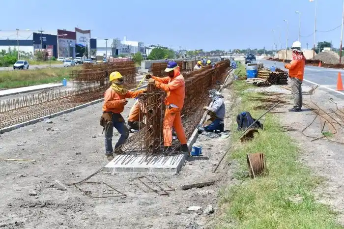 El puente sobreelevado en la Circunvalación tiene más del 50% de avance