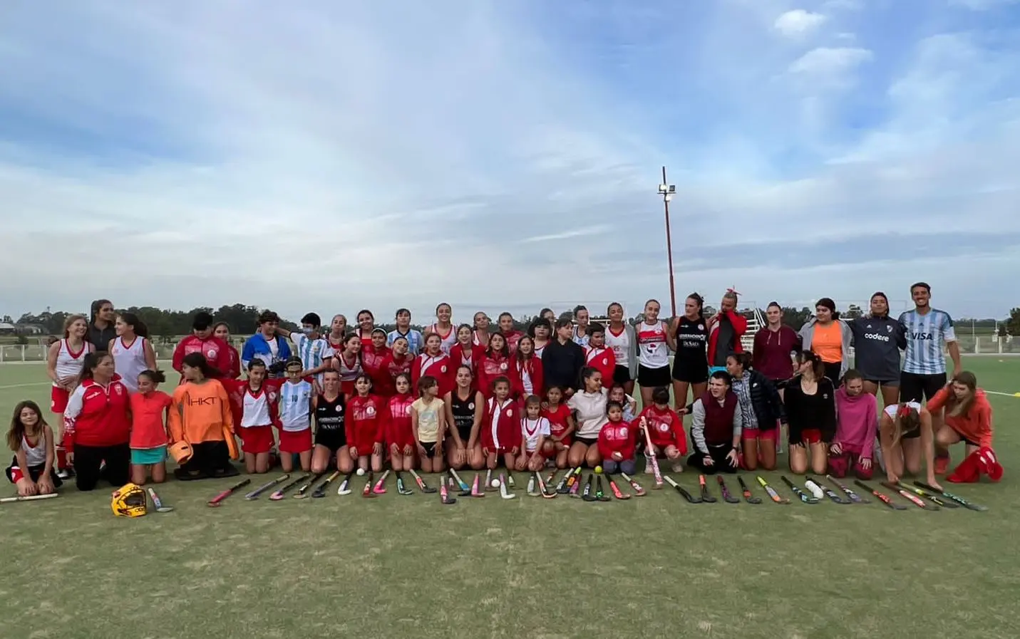El hockey ya se mueve