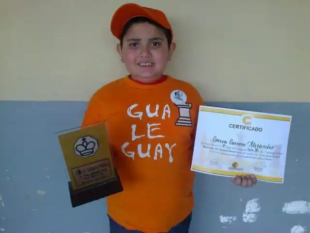 ALEJANDRO CORREA CARNERO ¡¡ INVICTO EN ESCOBAR !!  
