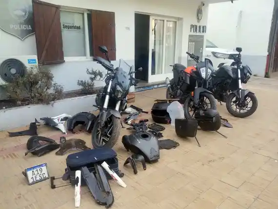 Robos de motos: dos allanamientos en Villa Gaucho