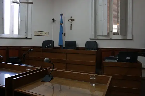 Había salido de la cárcel bajo palabra, pero volvió a robar y lo atraparon