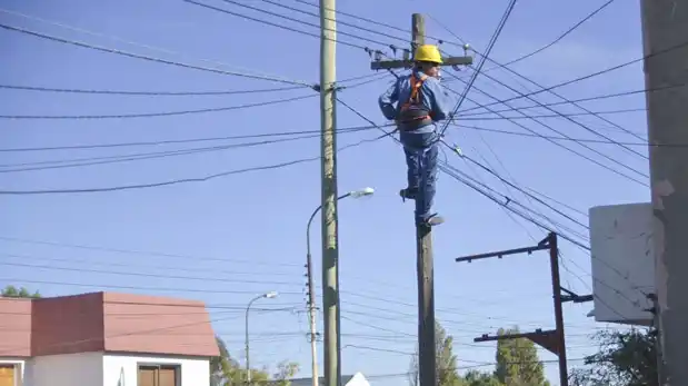 Tarifazo: Denuncian que a 829 familias le cortaron la luz por falta de pago en Dolores