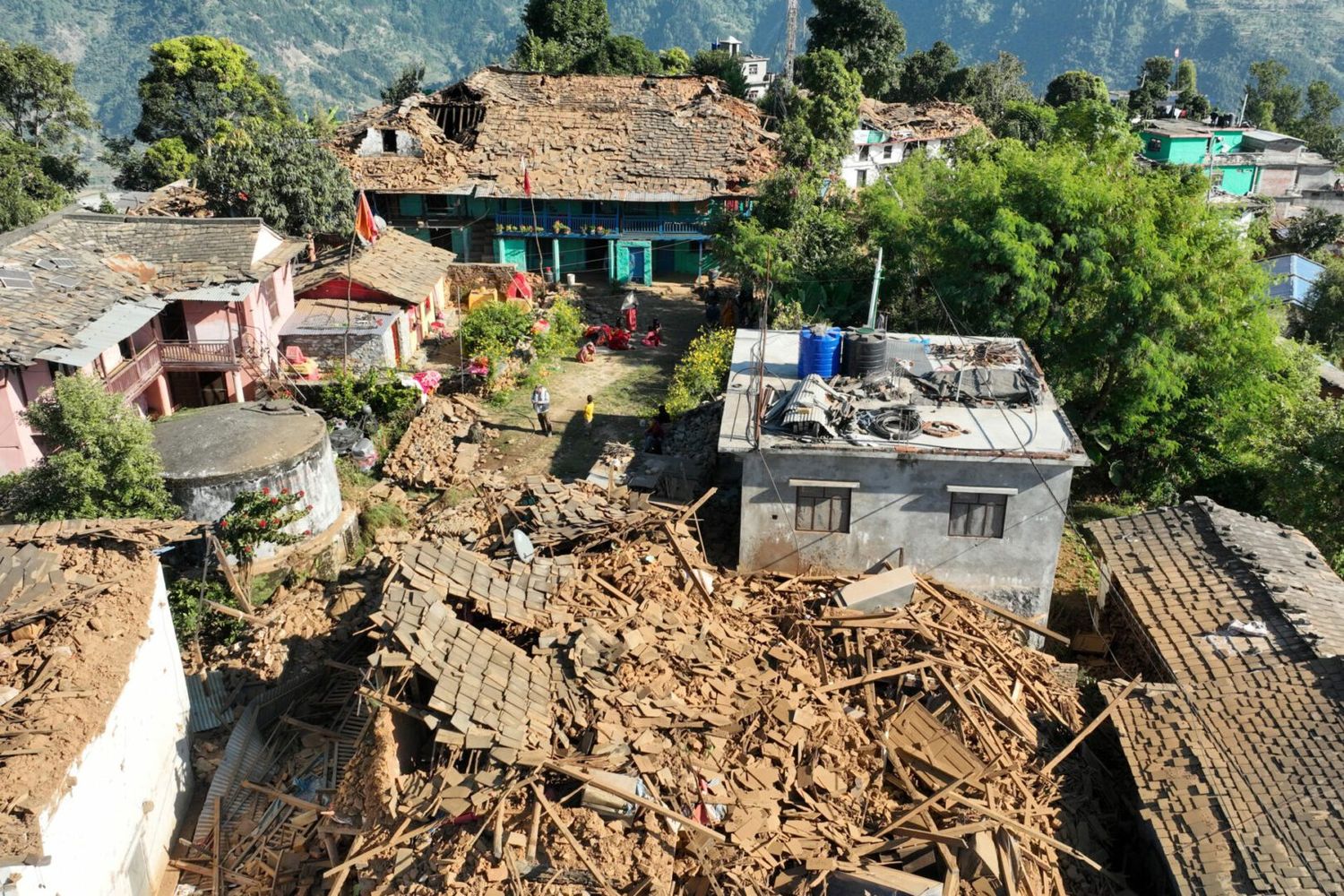 Administración de Maduro ENVÍA SU SOLIDARIDAD a Nepal ante devastador terremoto