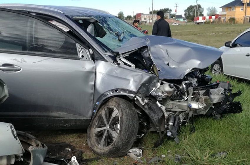 Un auto embistió a cinco ciclistas en la Ruta 226: hay un muerto