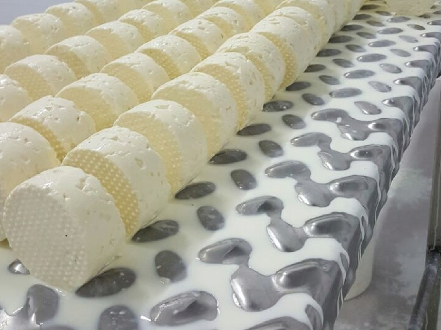 De Toro Pujio al mundo: la fábrica de queso azul,  pionera en delicatesen   
