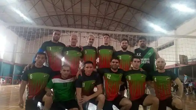 Voley: Sirio Libanés jugó por el Regional en Paysandú