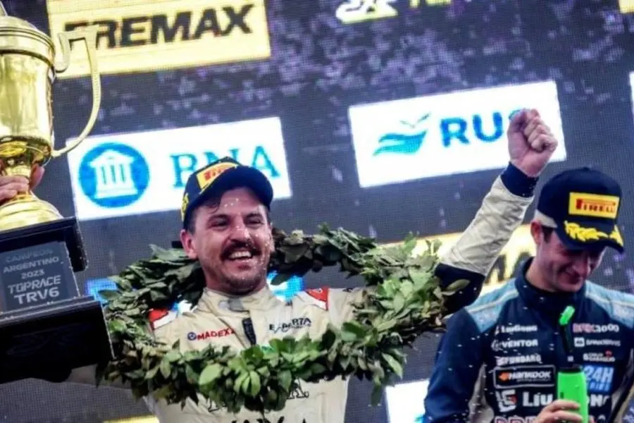 Di Palma celebró el título en el Top Race