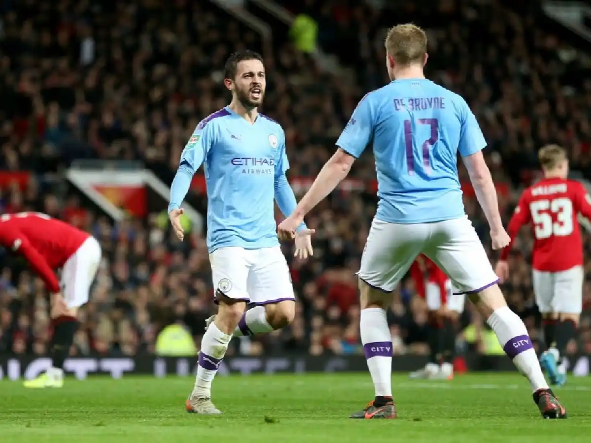 Manchester City superó al United en el clásico de ida