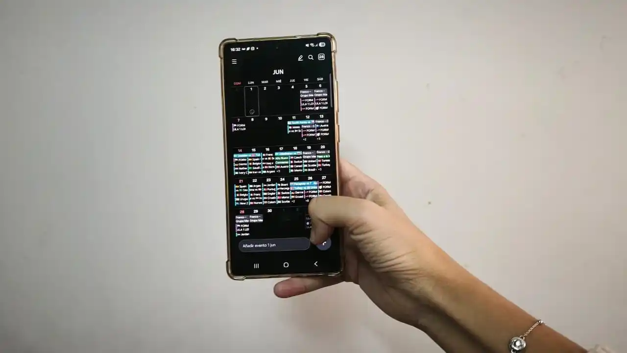 Todos los partidos del mundial agendados en el celular.